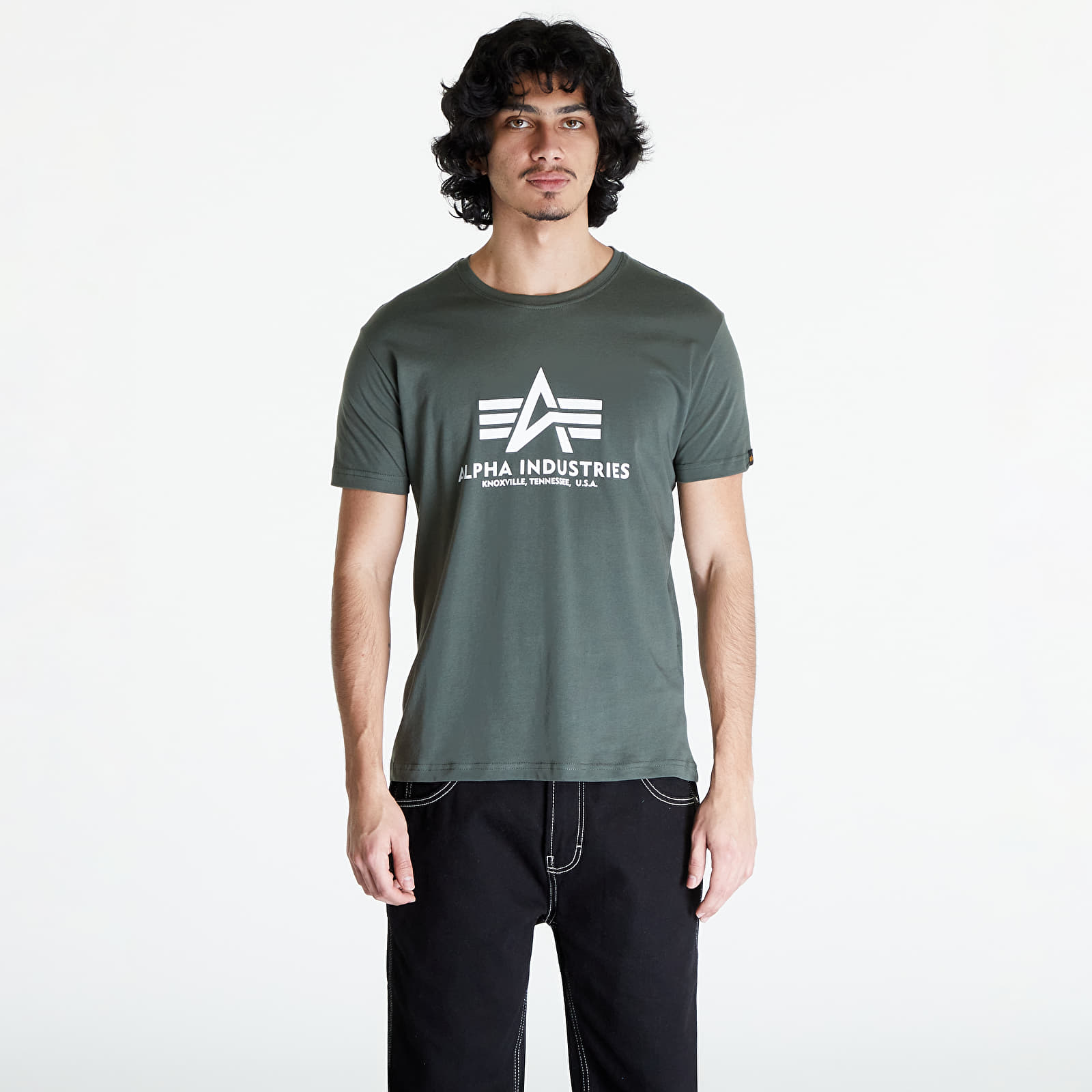 Camisetas Alpha Industries Basic Tee Dark Olive