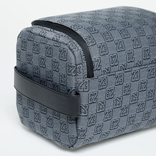 Supreme dopp kit sale