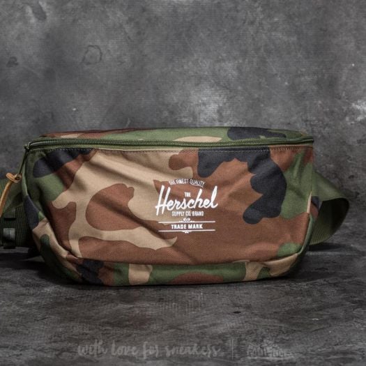 Herschel fanny pack camo hotsell