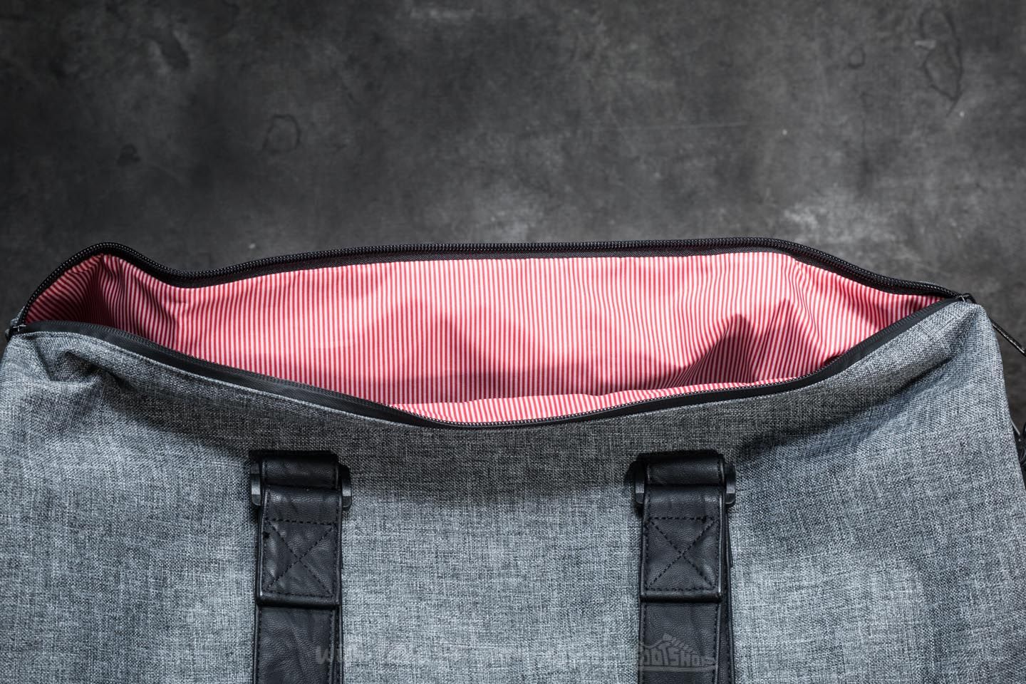 Crossbody bags Herschel Supply Co. Ravine Duffle Bag Raven Crosshatch Black Synthetic Leather Footshop