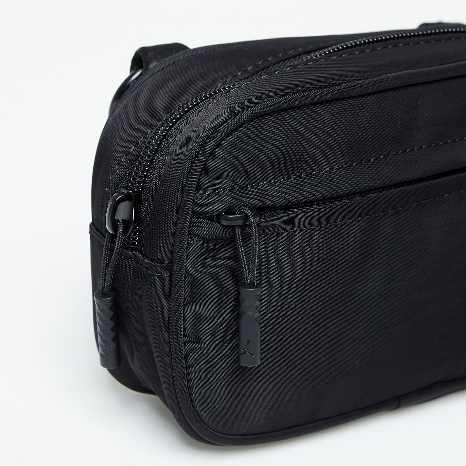 Genți crossbody Jordan Alpha Camera Bag Black