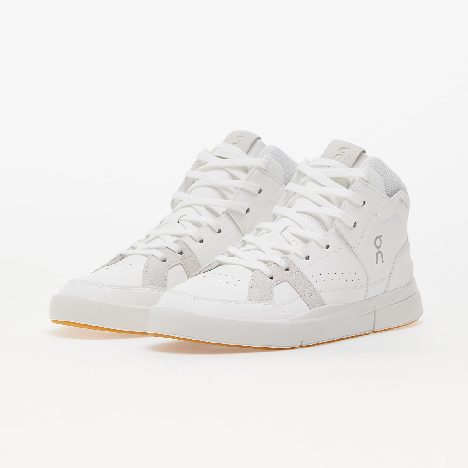 Herren Sneaker und Schuhe On M The Roger Clubhouse Mid White/ Sand