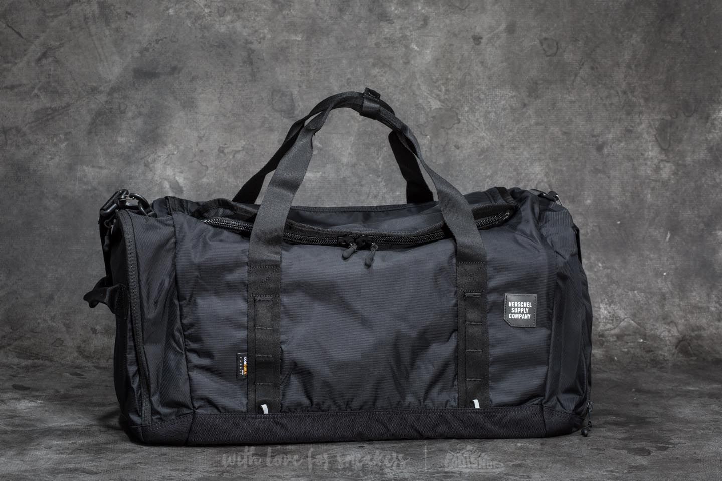 Crossbody bags Herschel Supply Co. Gorge Large Duffle Bag Black