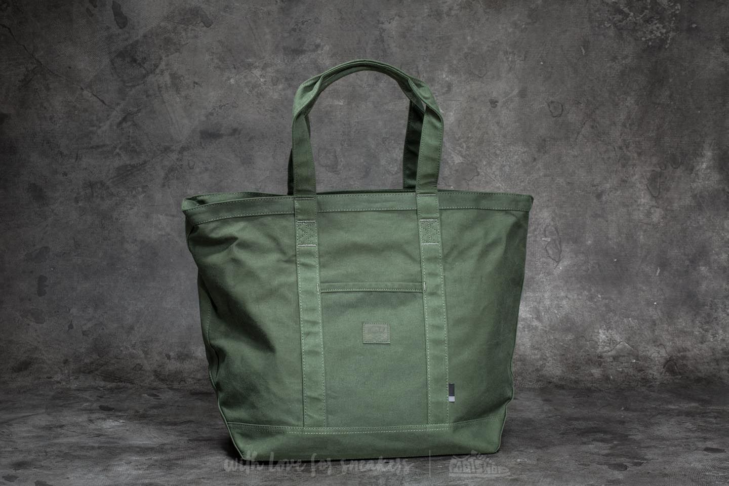 Herschel bamfield clearance tote mid volume