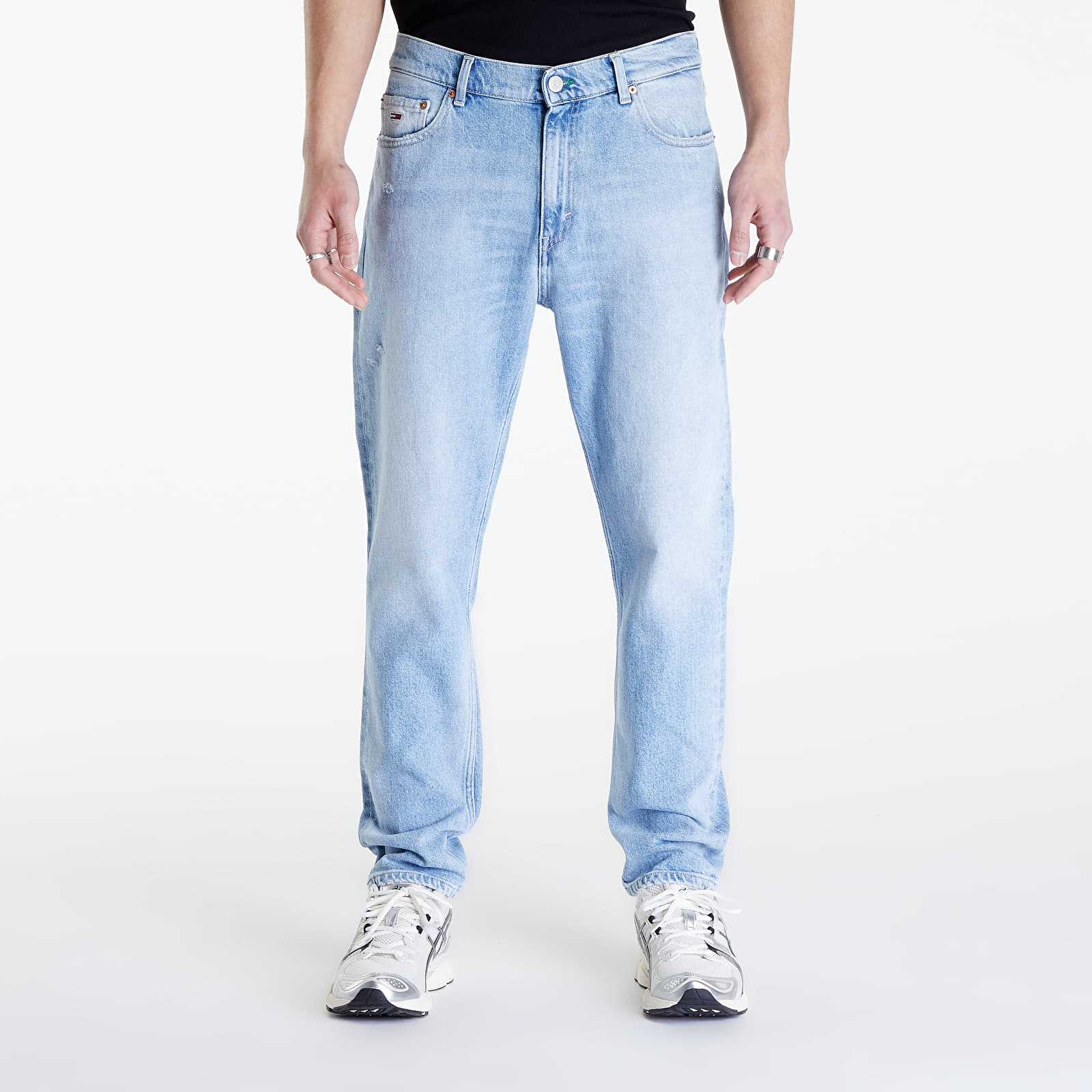 Jeans Tommy Jeans Dad Jean Regular Tapered B Denim Light Footshop