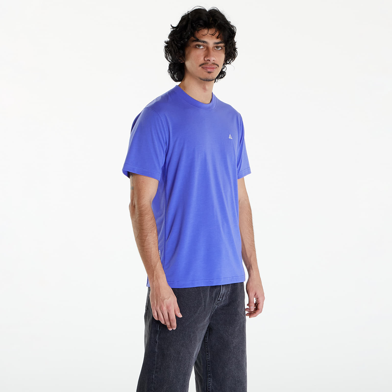 Trička Nike ACG Dri-FIT ADV "Goat Rocks" Men's Short-Sleeve UV Top Persian Violet/ Summit White
