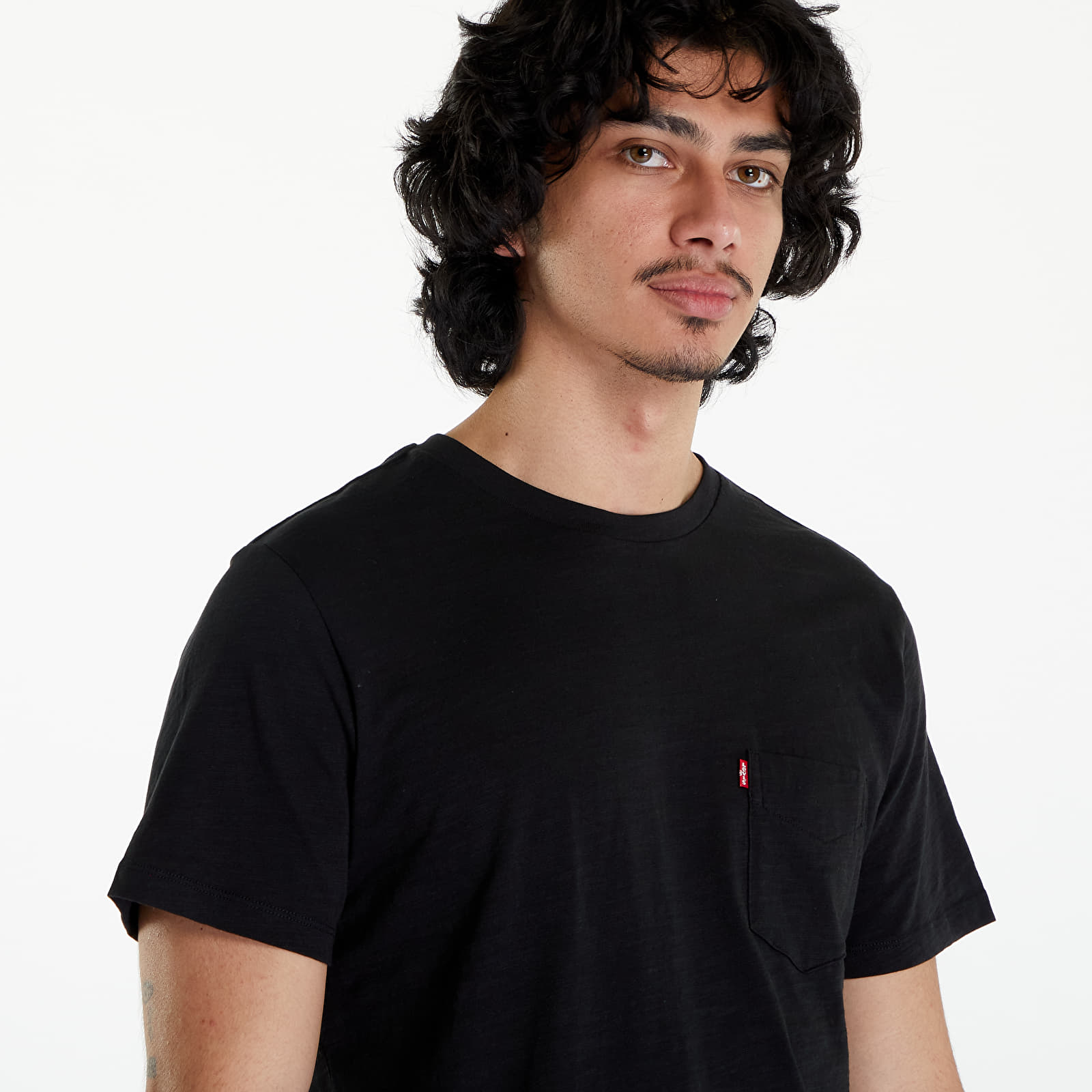 Pólók Levi's® Classic Pocket Short Sleeve Tee Black