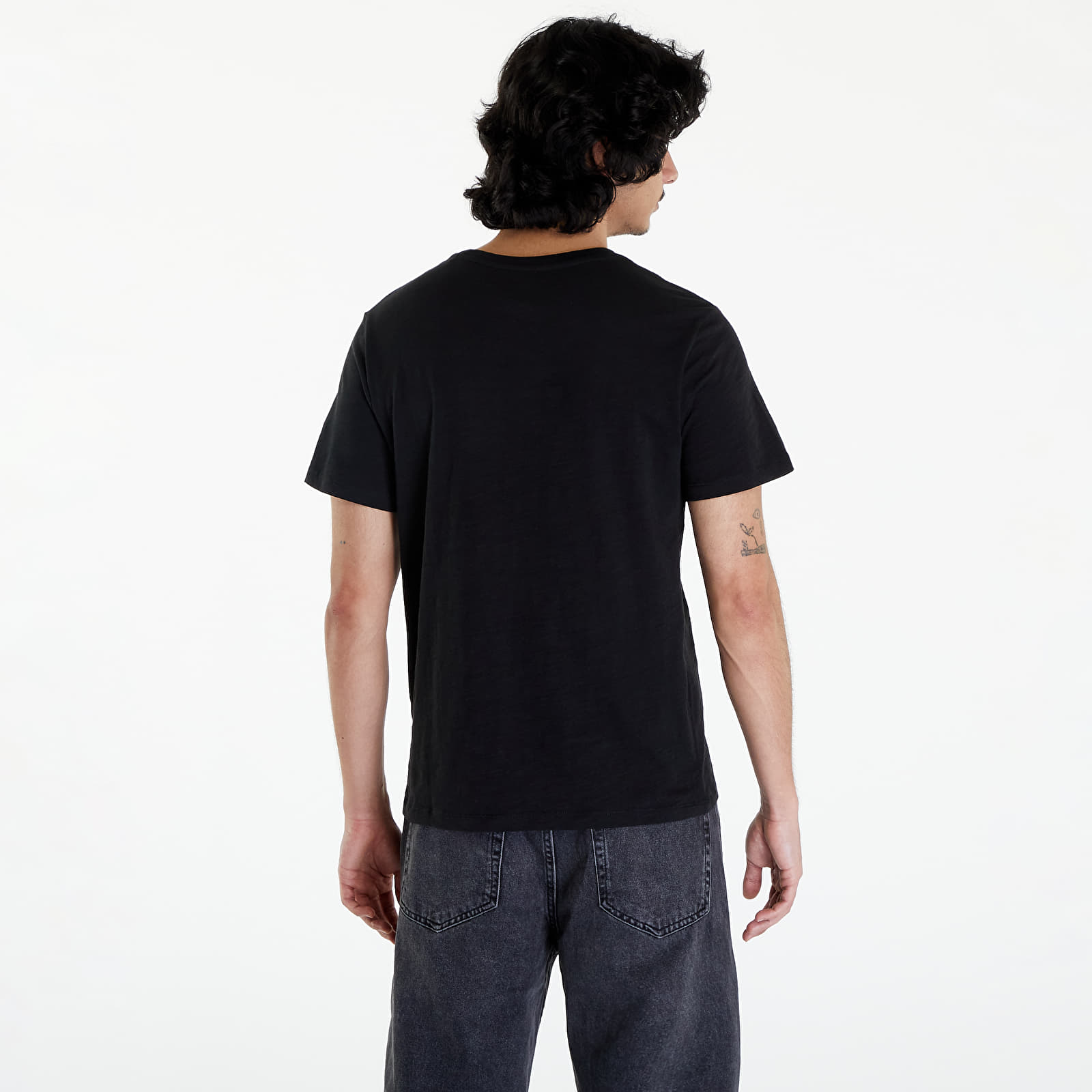 Pólók Levi's® Classic Pocket Short Sleeve Tee Black