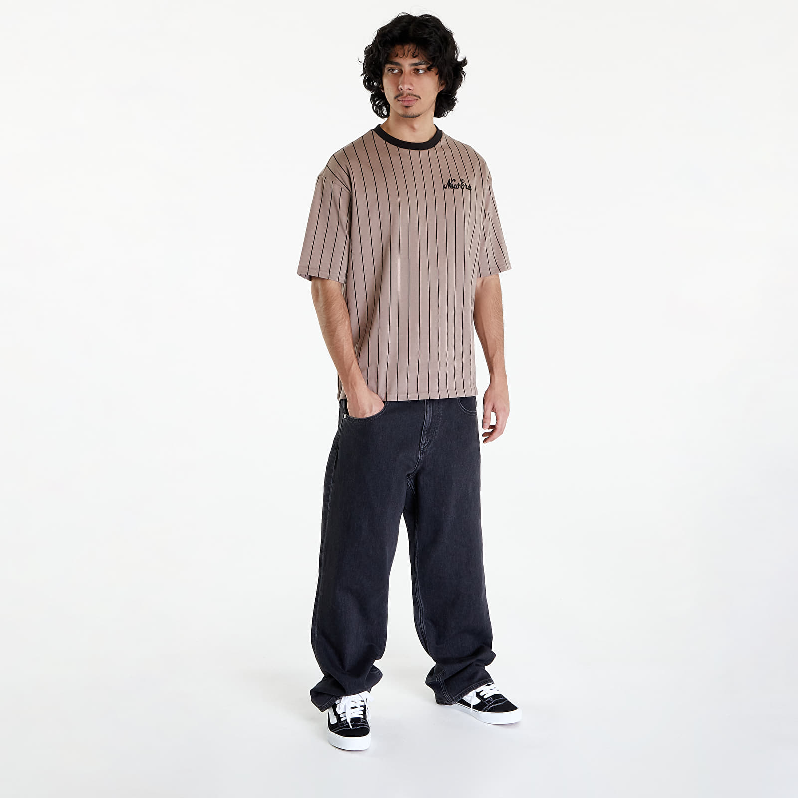   Μπλούζες New Era Pinstripe Oversized T-Shirt UNISEX Ash Brown/ Black