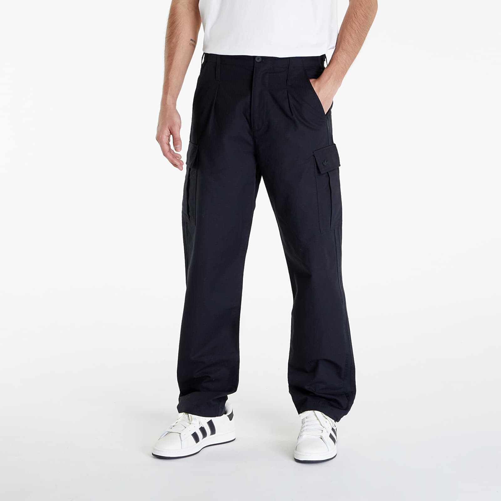 Дънки и панталони adidas Premium Essentials+ Cargo Pants Black