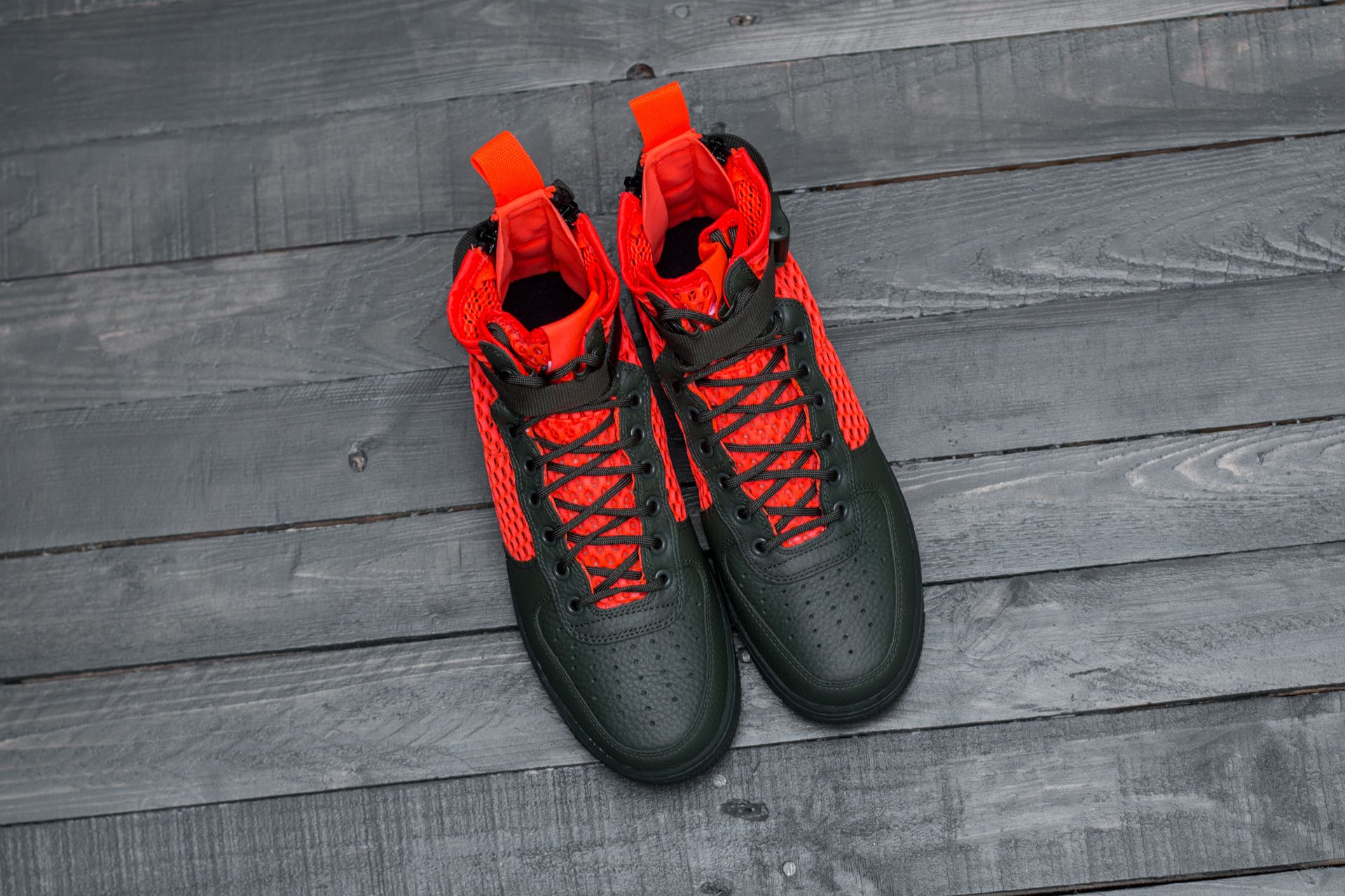 Nike sf air force shop 1 mid habanero red
