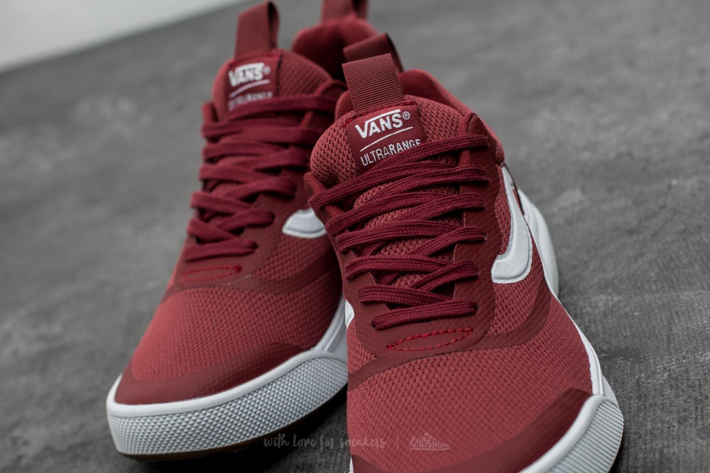 Vans ultrarange sales rapidweld rumba red