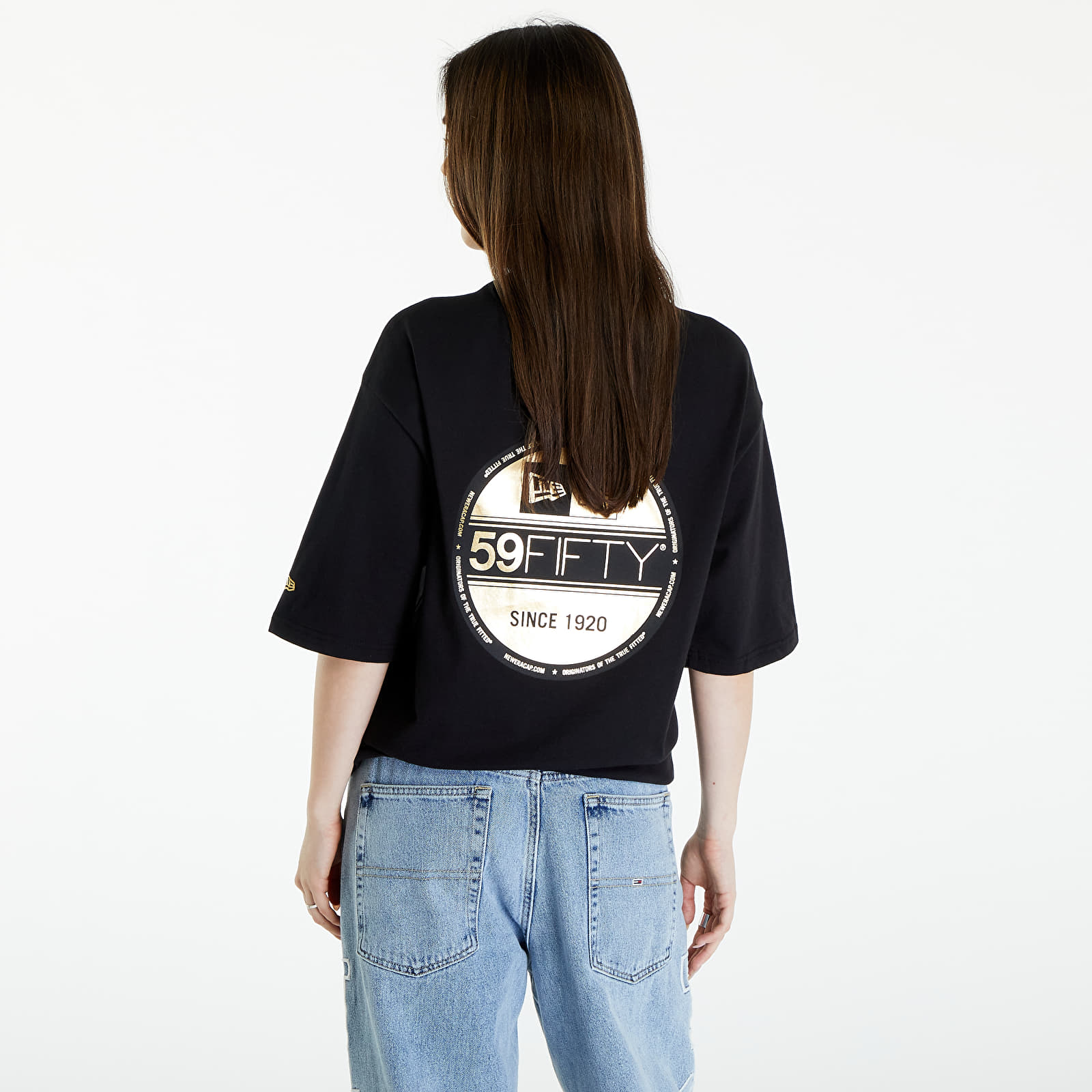 T-paidat New Era Sticker OS Tee UNISEX Black/ Metallic Gold