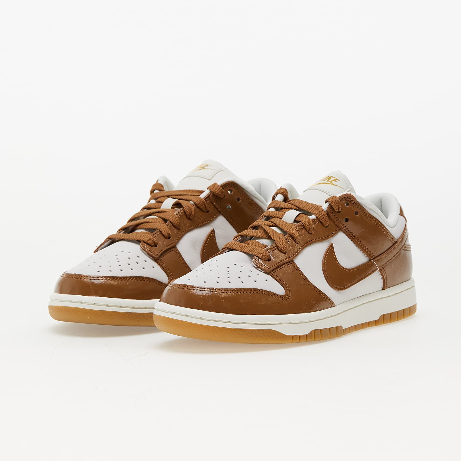 Women's shoes Nike W Dunk Lx Phantom/ Ale Brown-Sail-Metallic Gold