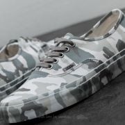 Men s shoes Vans Authentic Mono Print Snow Camo Footshop