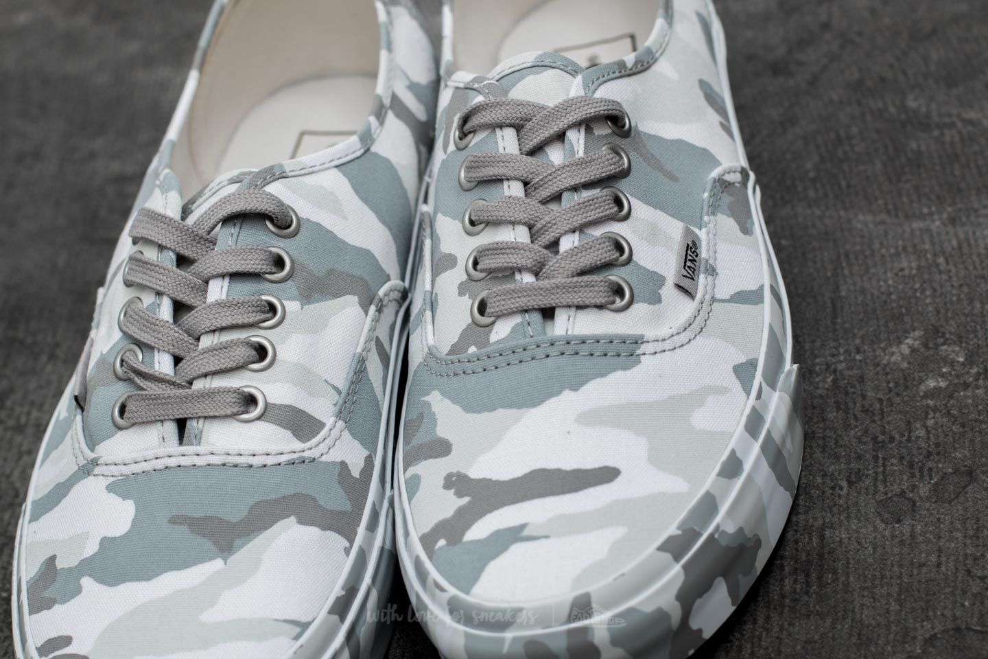 Vans authentic mono olive camo skate shoes online