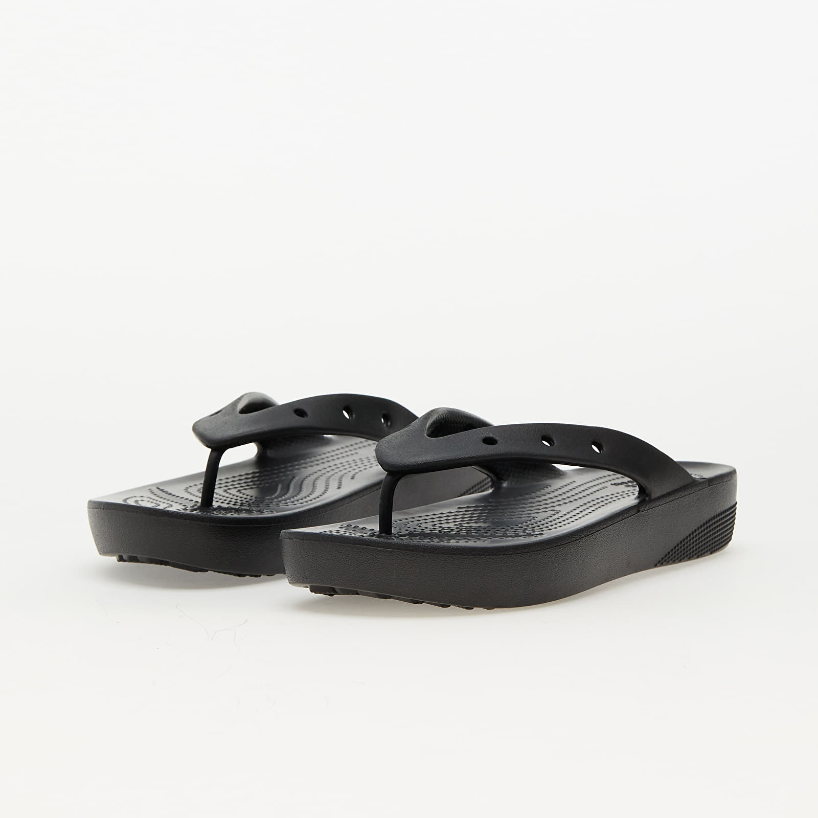 Дамски кецове и обувки Crocs Classic Platform Flip W Black
