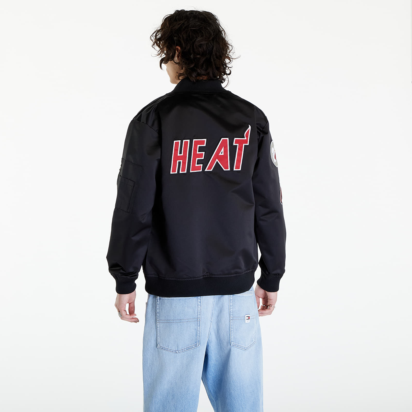 Bundy Mitchell & Ness NBA Lightweight Satin Bomber Vintage Logo Heat Black