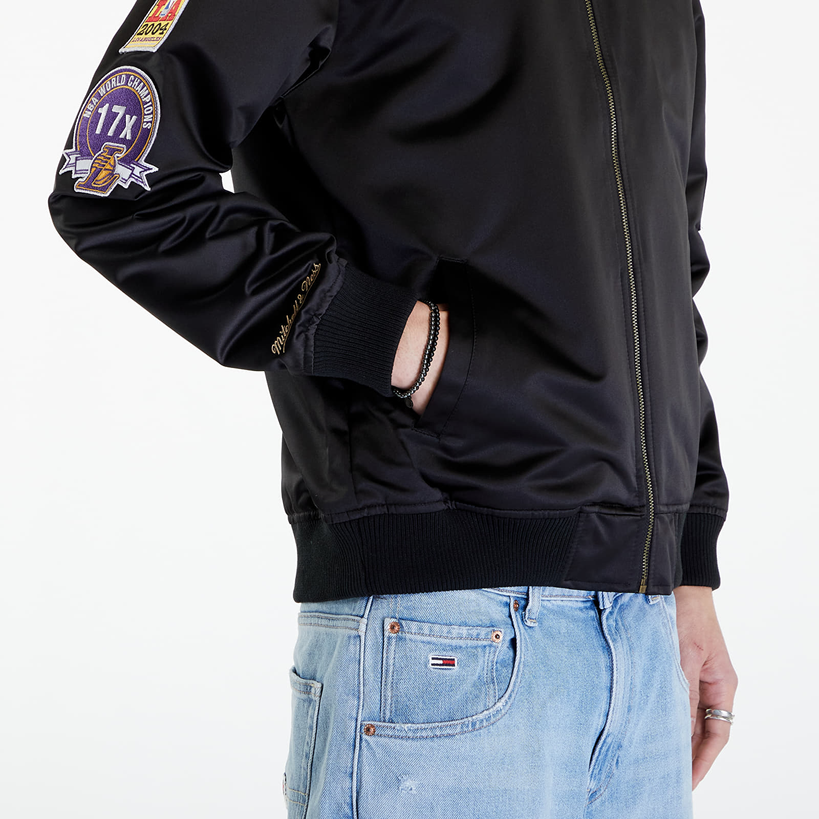 Kabátok Mitchell & Ness NBA Lightweight Satin Bomber Vintage Logo Lakers Black