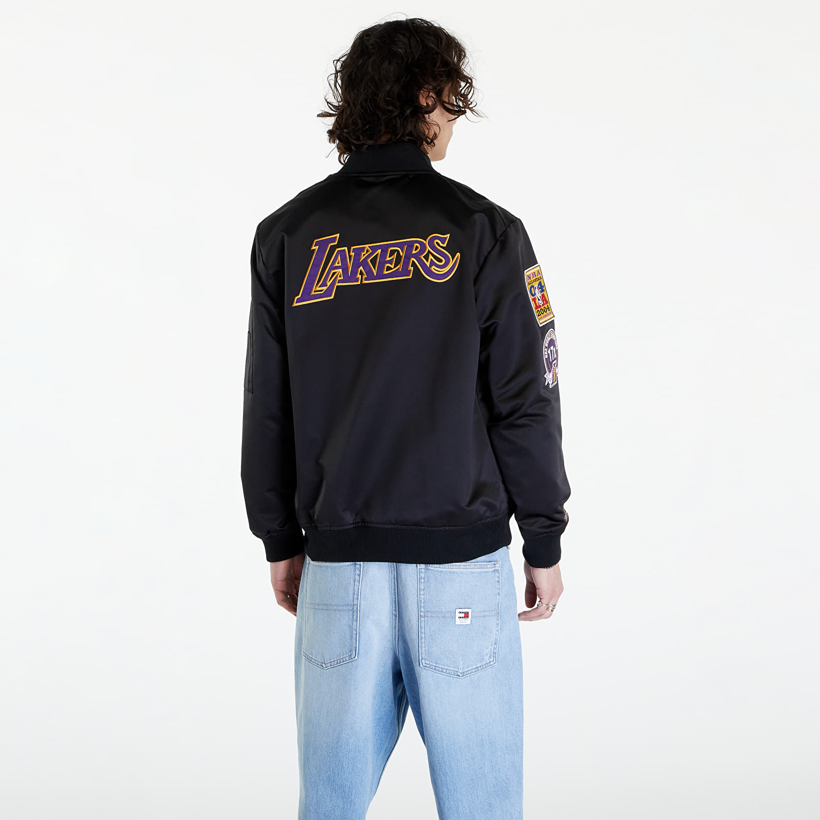 Kabátok Mitchell & Ness NBA Lightweight Satin Bomber Vintage Logo Lakers Black