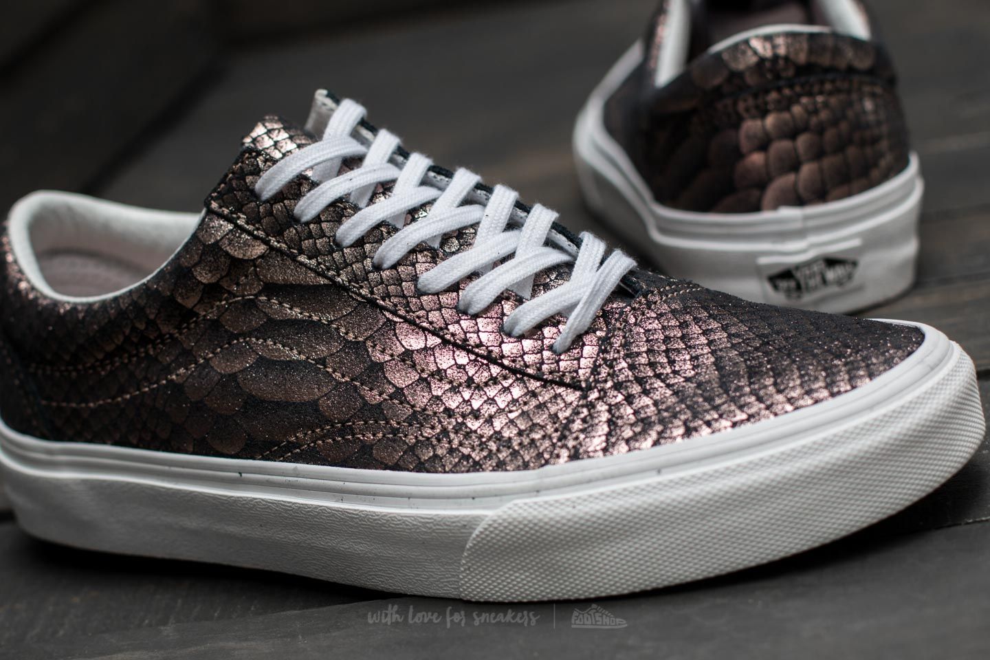 Women s shoes Vans Old Skool Metallic Snake Rose Gold True White Footshop