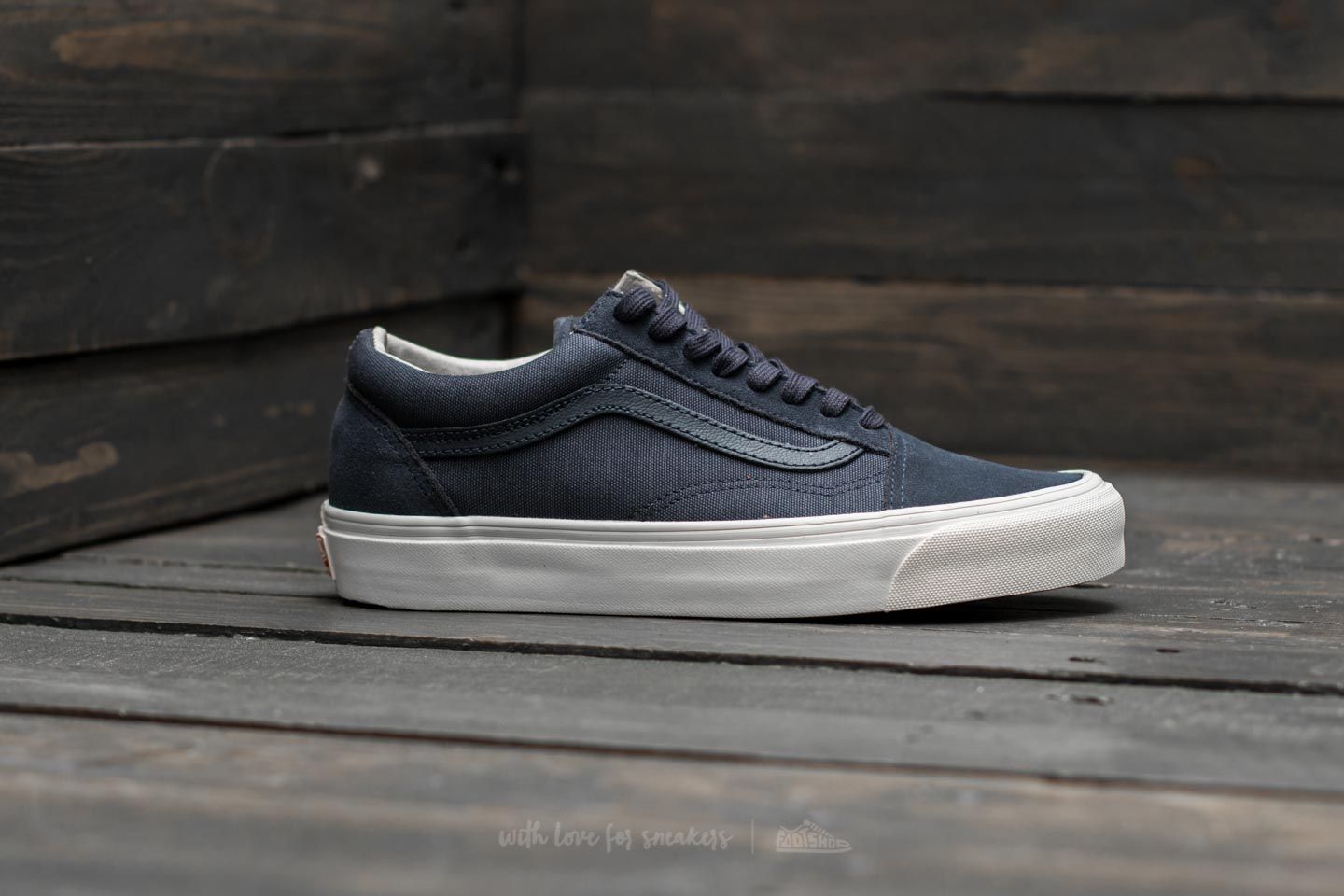 Vans old skool parisian night 2025