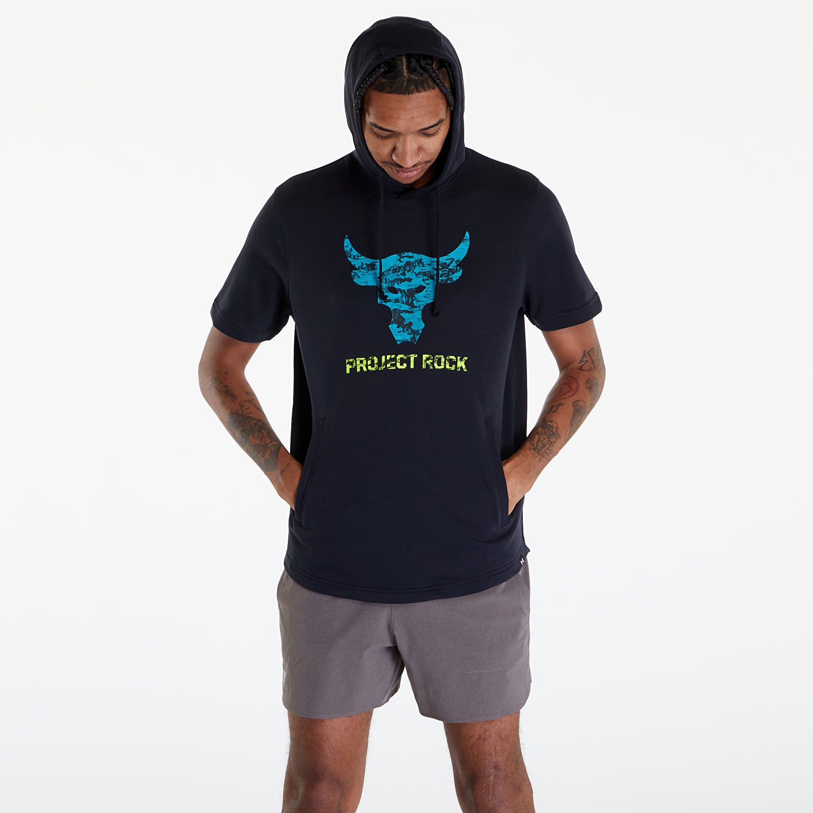 Kapucnis pulóverek és pulcsik Under Armour Project Rock Payoff Short Sleeve Terry Hoodie Black/ Coastal Teal