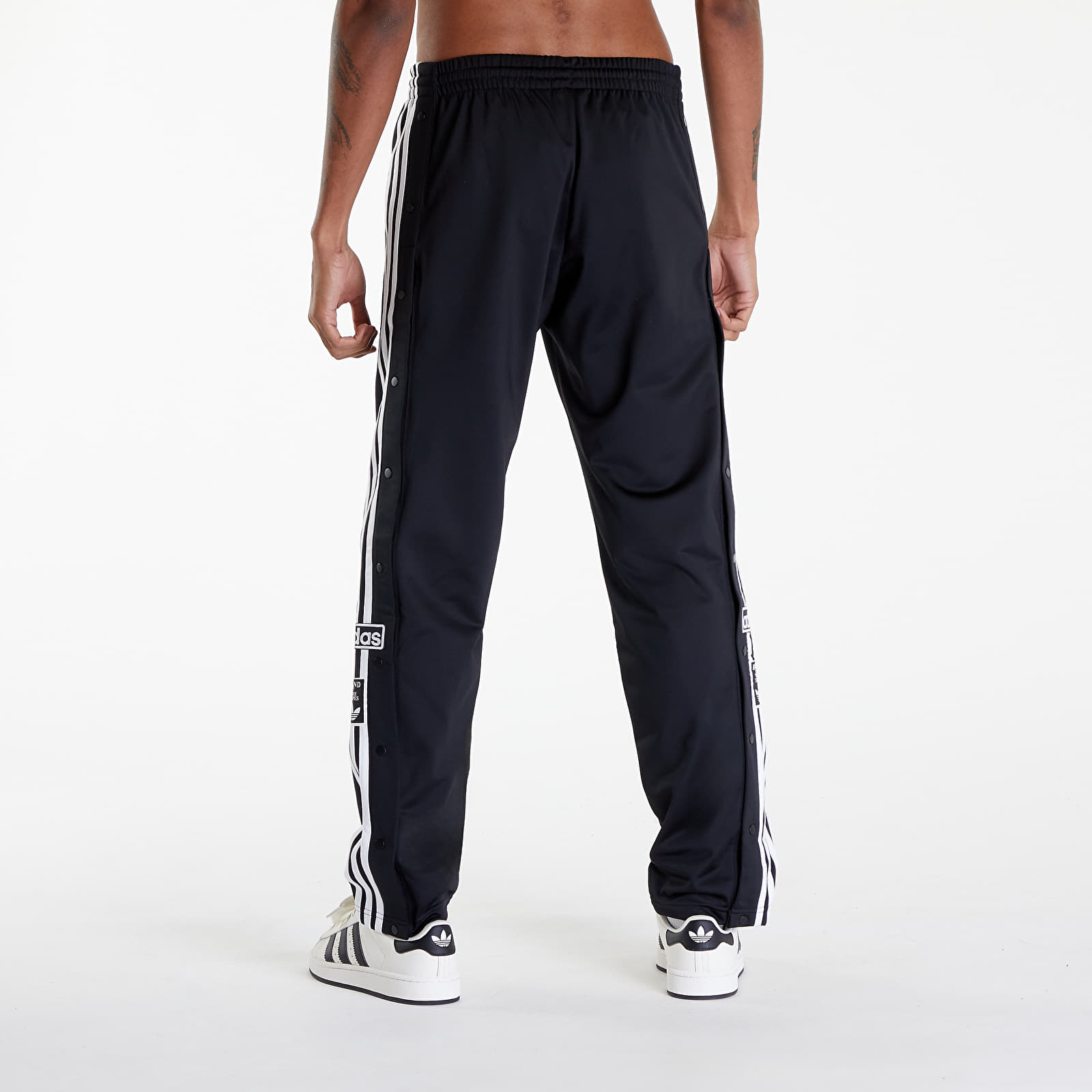 Adibreak hombre sale
