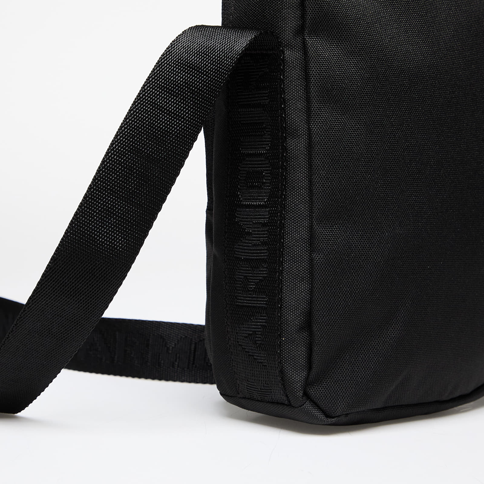 Crossbody bags Under Armour Loudon Lite Crossbody Black