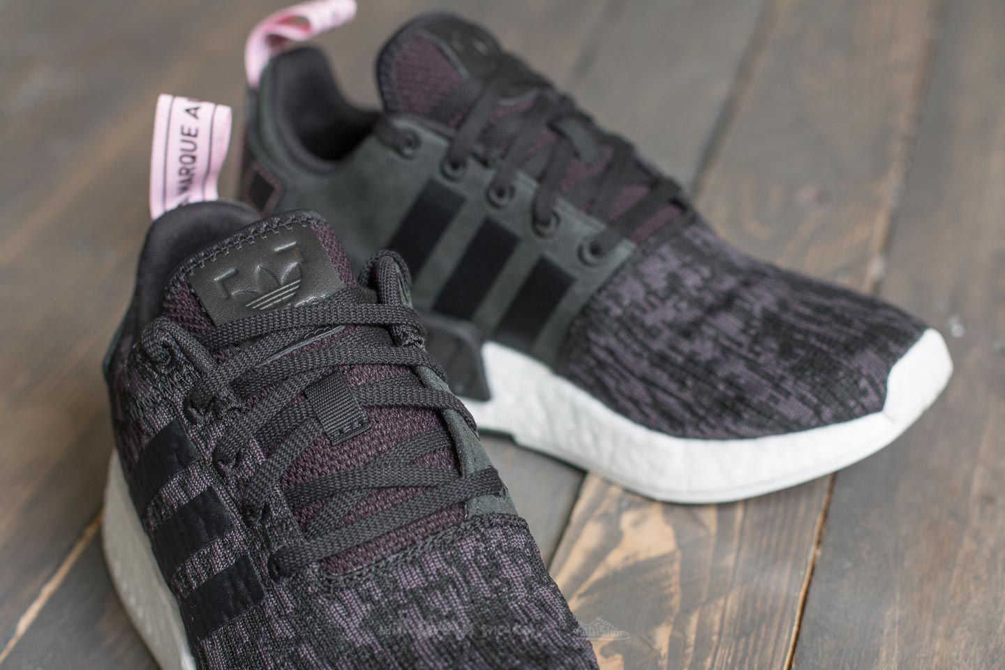Adidas nmd r2 womens pink store