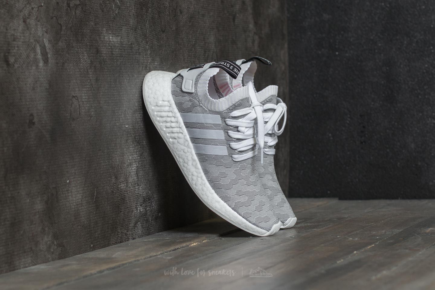 Adidas originals nmd_r2 primeknit sneakers sale