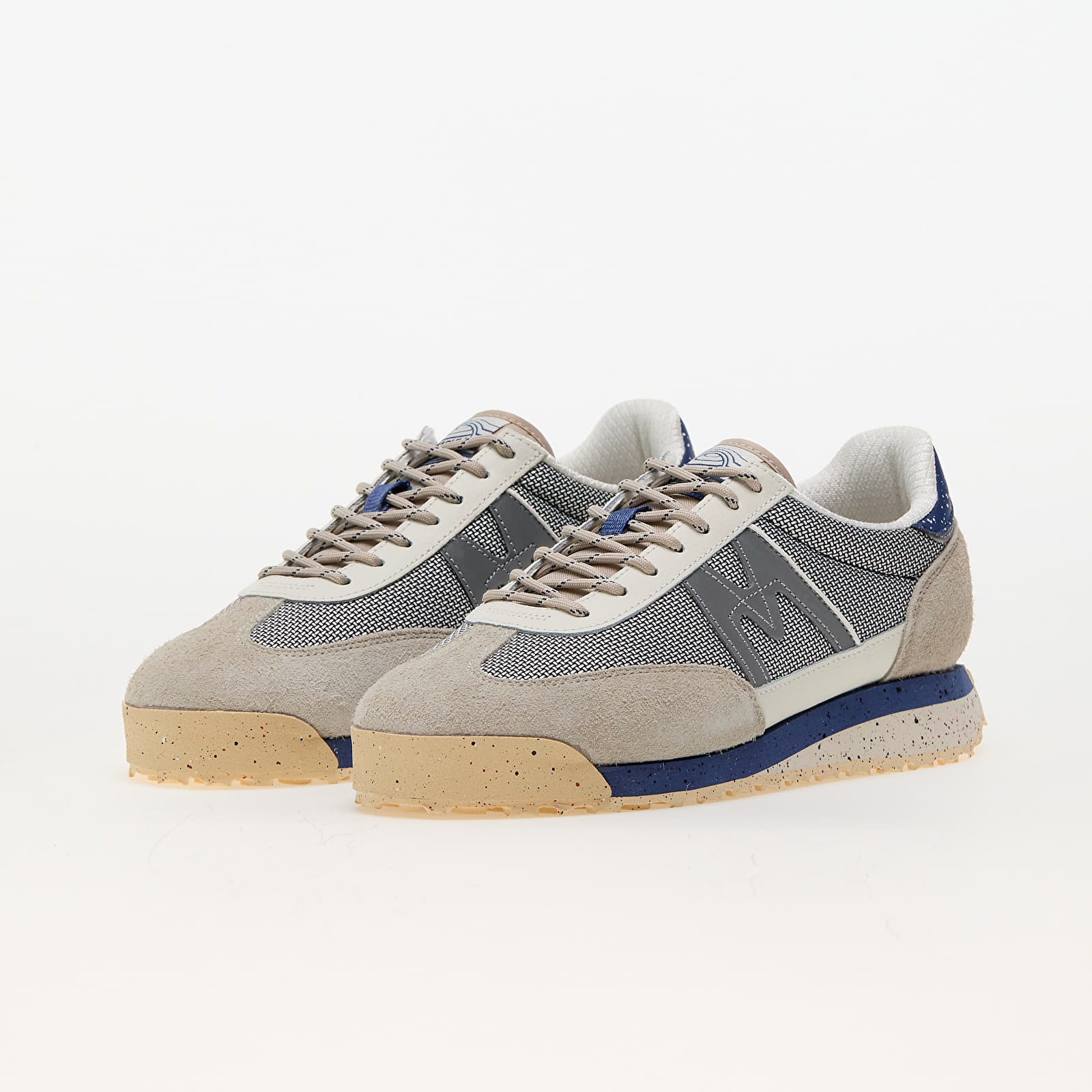 Chaussures et baskets homme Karhu Mestari Control Silver Lining/ True Navy