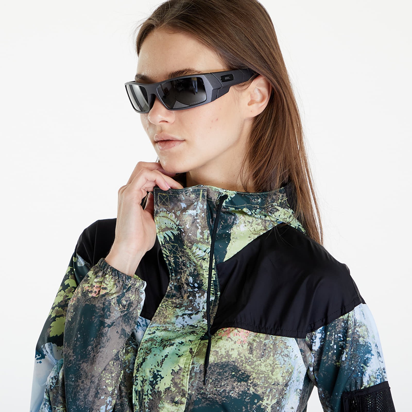 Dzsekik Columbia Challenger™ Windbreaker Napa Green Chasing Falls Print