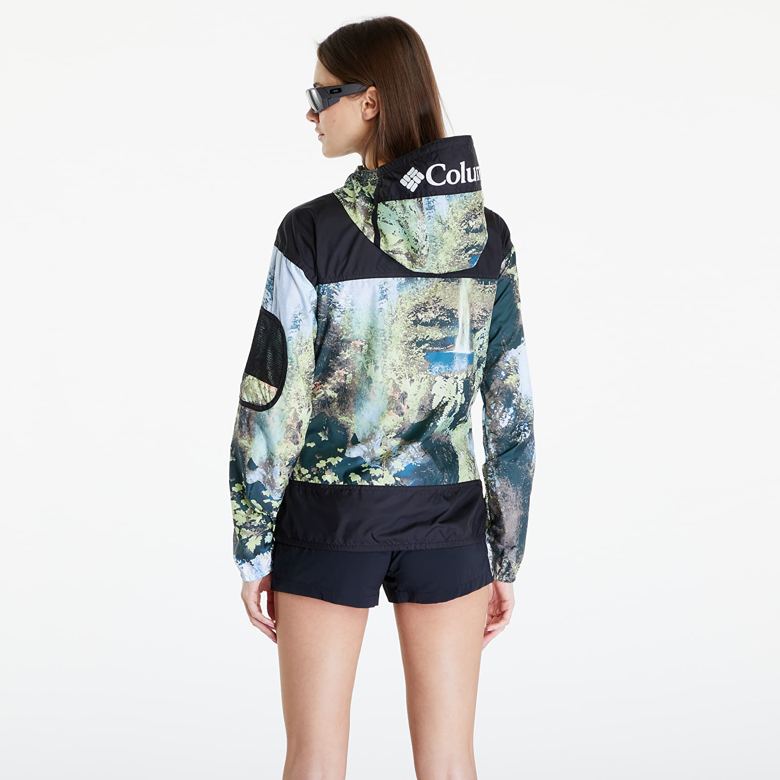 Dzsekik Columbia Challenger™ Windbreaker Napa Green Chasing Falls Print