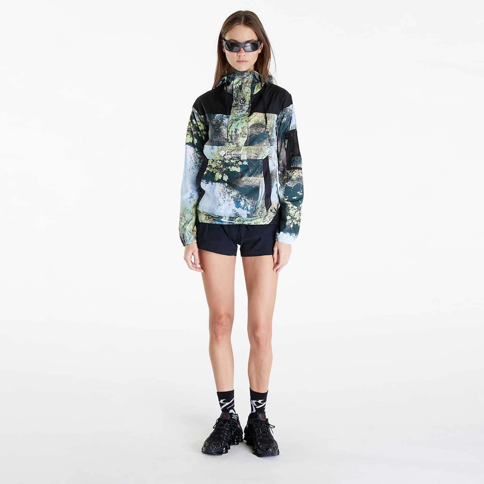 Dzsekik Columbia Challenger™ Windbreaker Napa Green Chasing Falls Print