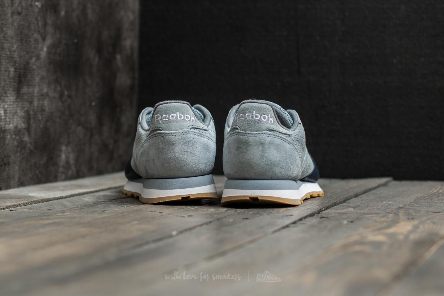 Men s shoes Reebok Classic Leather Lazy Sunday Meteor Grey Collegiate Navy Cloud Grey Gum Footshop
