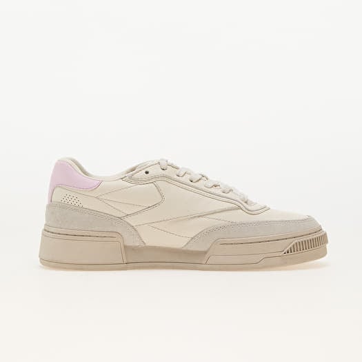 Light pink reebok on sale