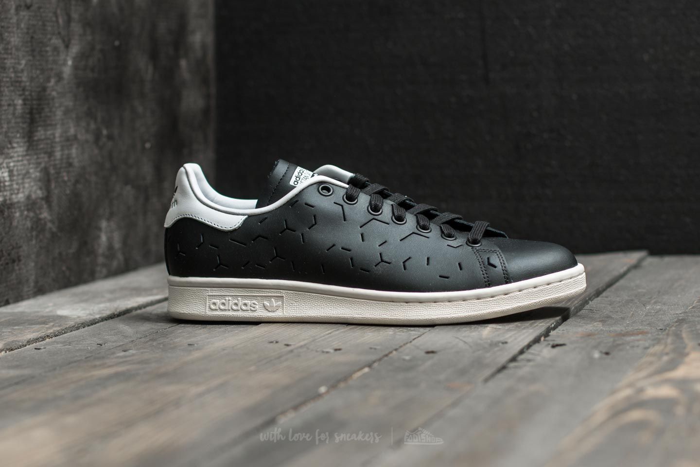 Stan smith w core black core black ftw clearance white