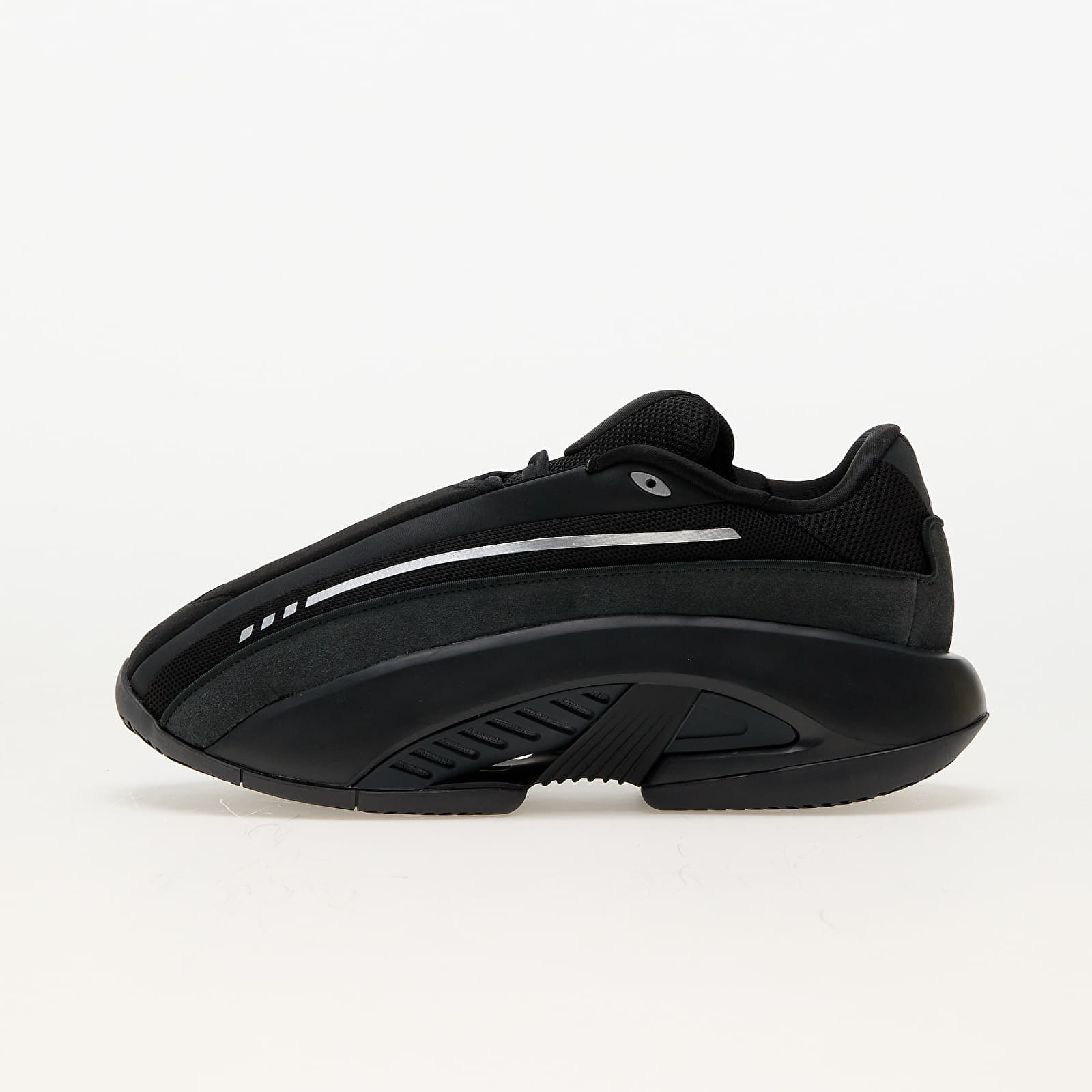 Мъжки кецове и обувки adidas Mad IIInfinity Core Black/ Carbon/ Lucid Blue