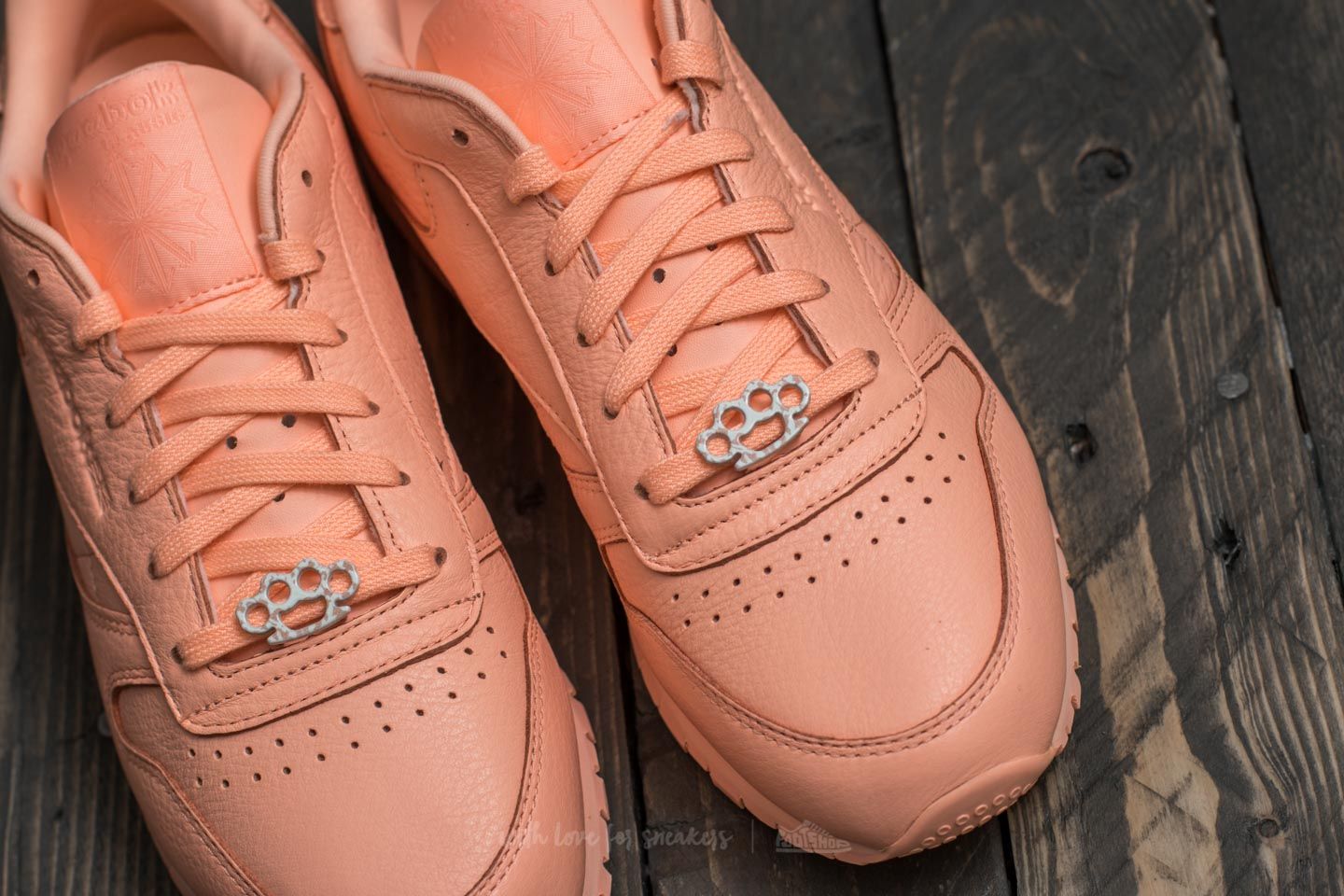 Peach reebok top