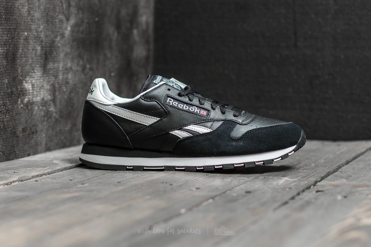 Reebok classic leather trc deals