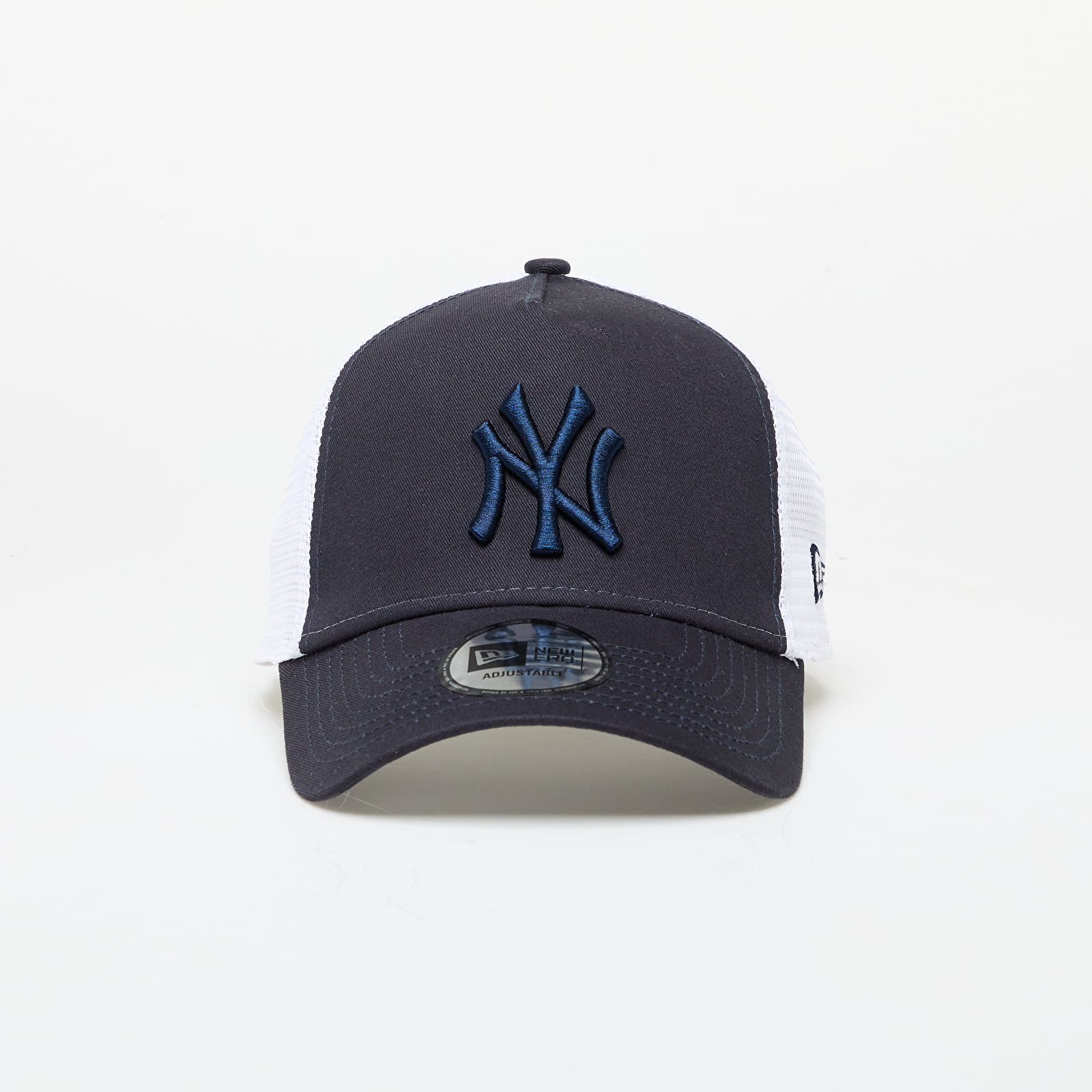 Šiltovky New Era New York Yankees League Essential Trucker Cap Navy/ White
