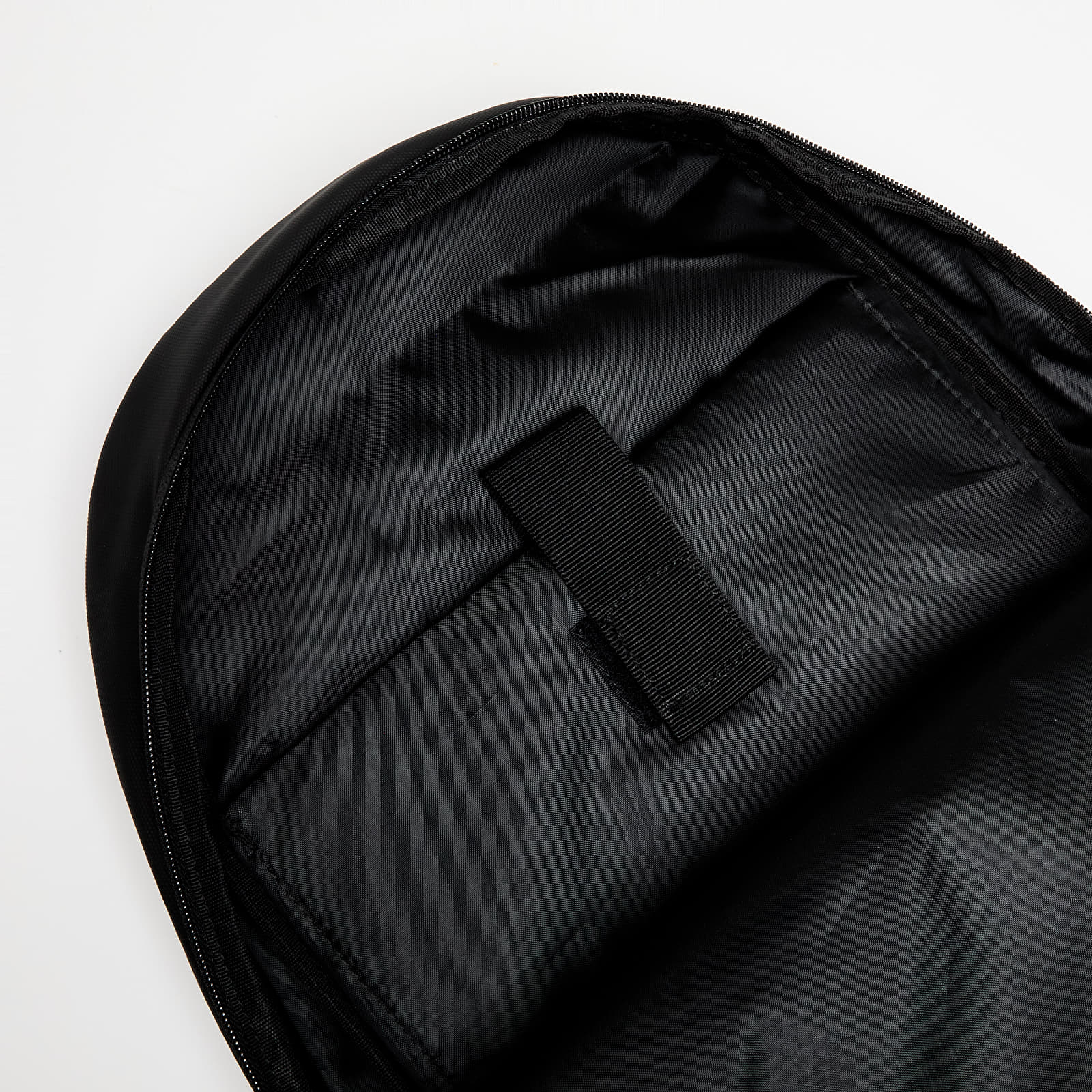 Backpacks Oakley The Freshman Skate Backpack Blackout Footshop