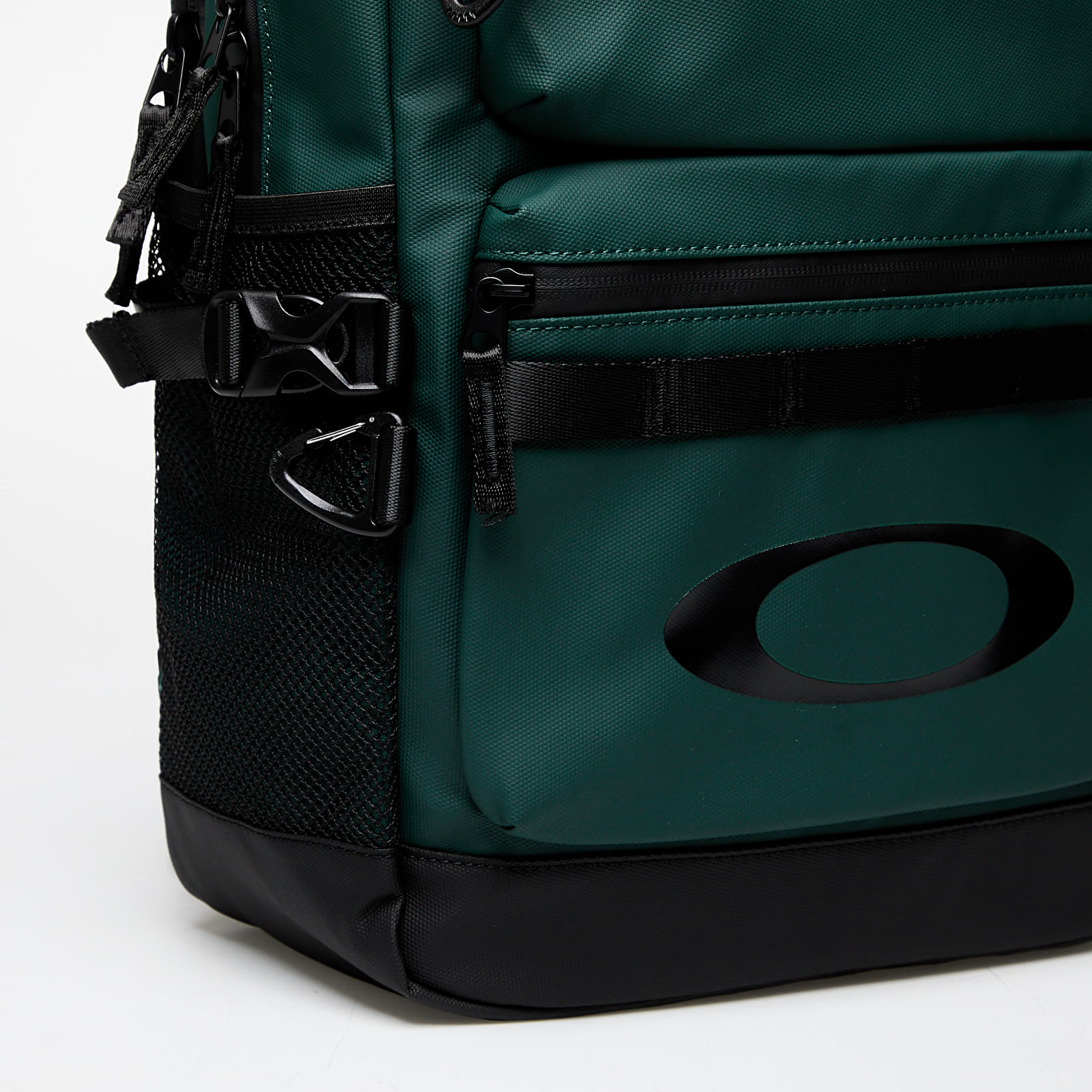 Oakley utility outlet folded backpack