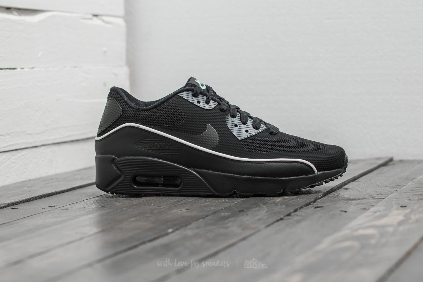 Zapatillas Hombre Nike Air Max 90 Ultra 2.0 Essential Black/ Black-Mint Foam