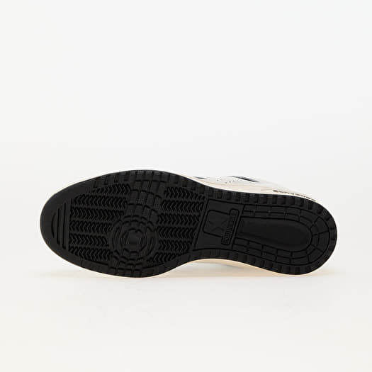 Shoes with money hotsell in the bottom