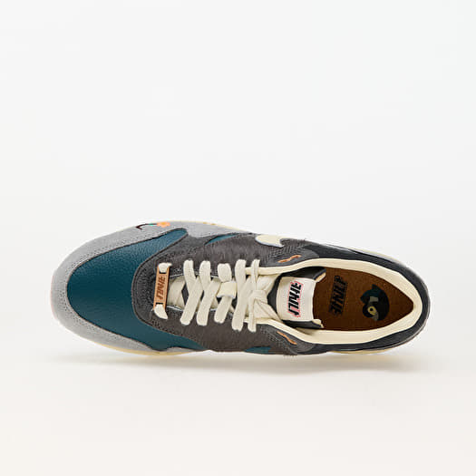 Air max converse sales
