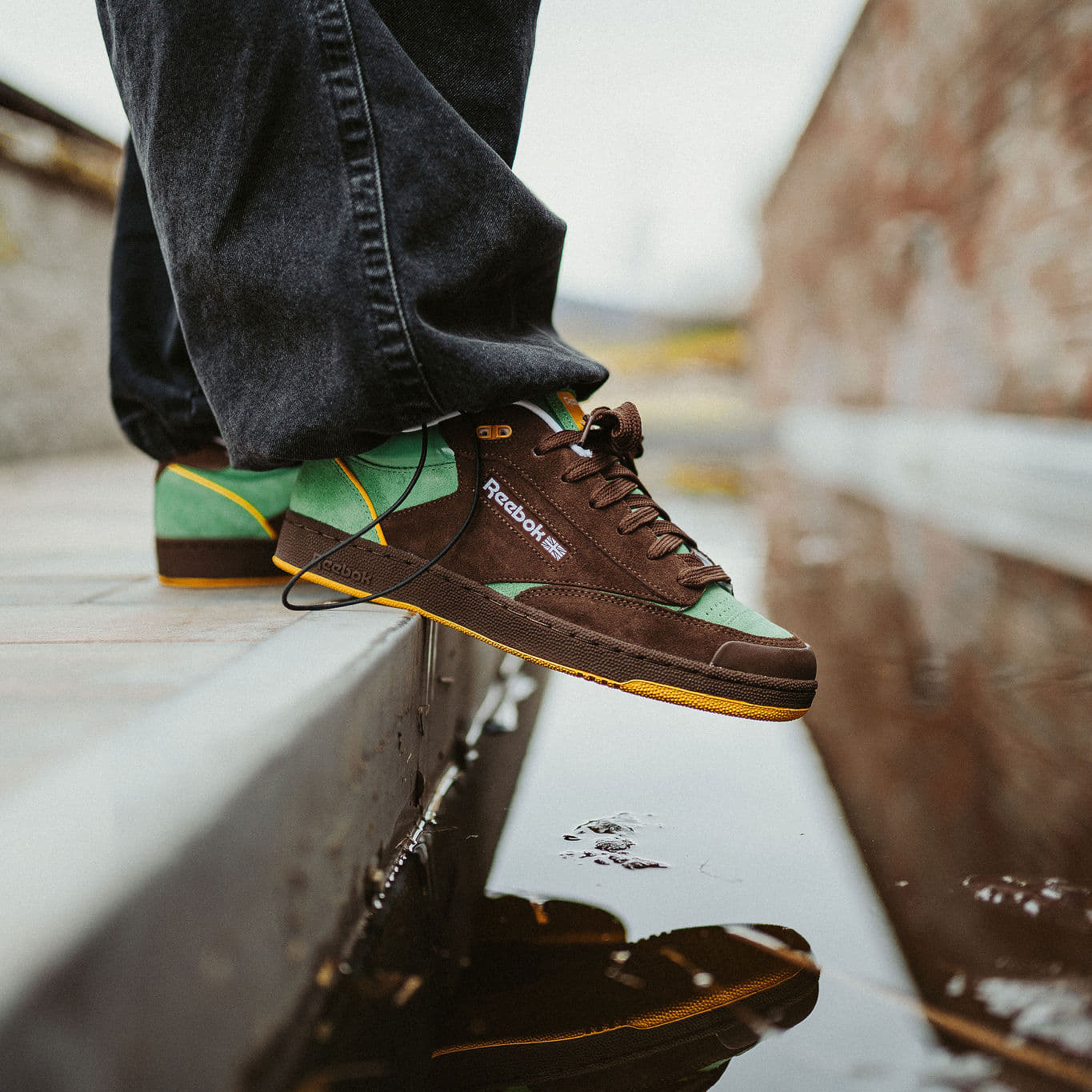 Herren Sneaker und Schuhe Reebok Club C Bulc Brush Brown/ Sport Green/ Always Yellow