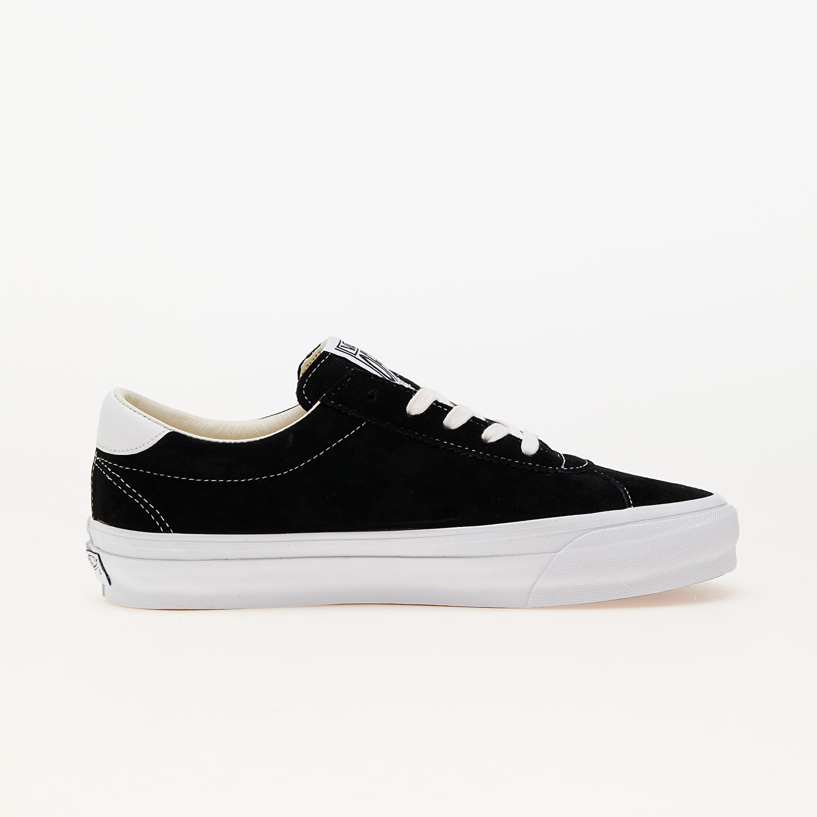 Încălțăminte și sneakerși pentru bărbați Vans Sport 73 LX Pig Suede Black/ White