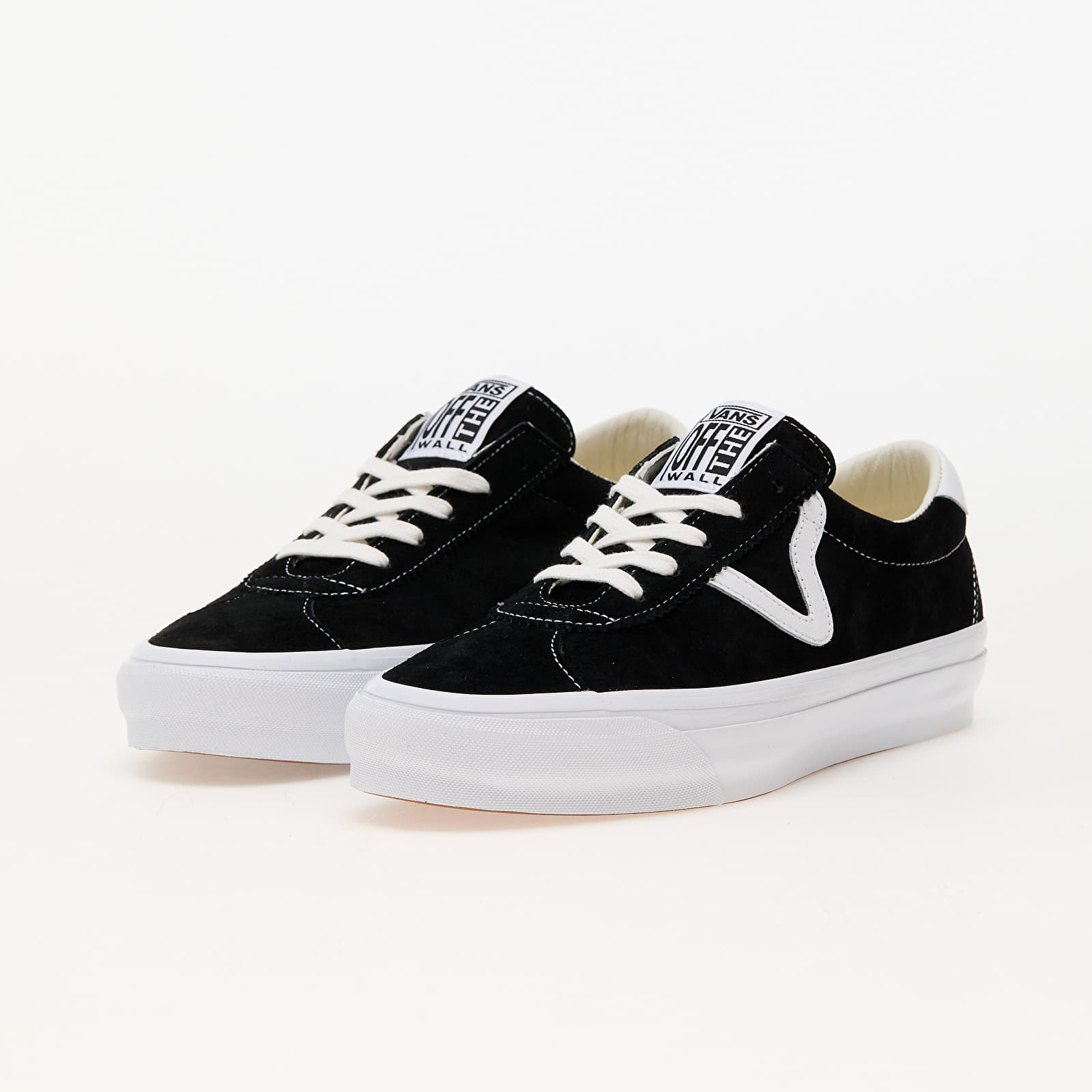 Încălțăminte și sneakerși pentru bărbați Vans Sport 73 LX Pig Suede Black/ White